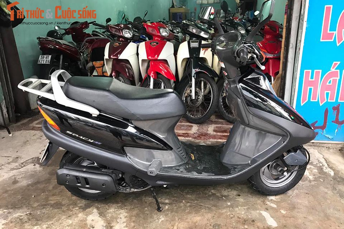 Honda Spacy doi 2008 “bien doc” gia hon 100 trieu tai VN-Hinh-2